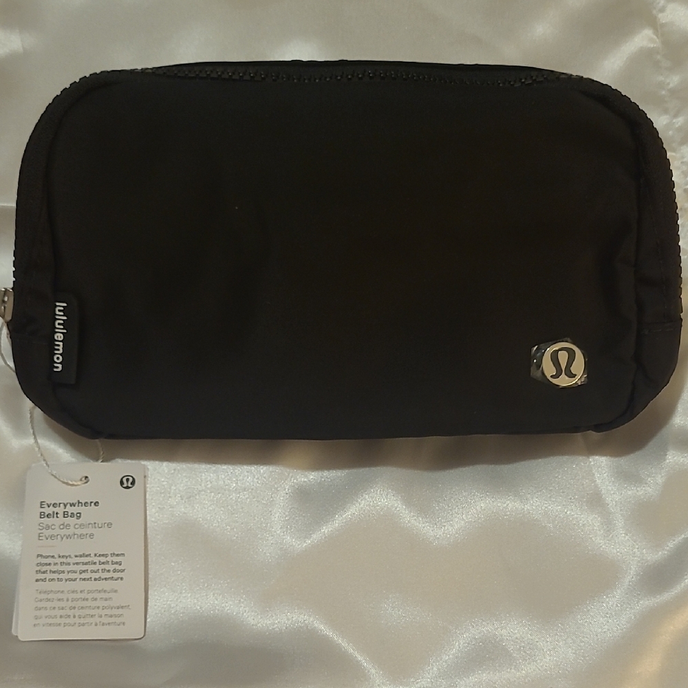 lululemon athletica Black Everywhere Belt Bag